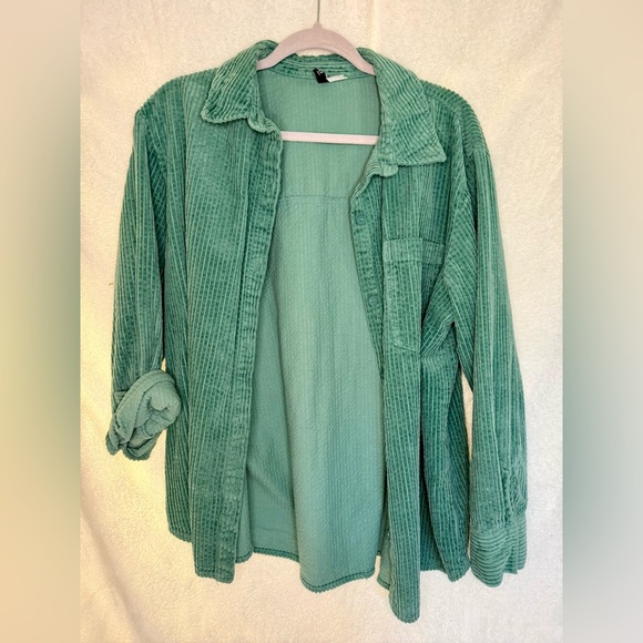 H&M Teal Corduroy Button-Up Shirt - Picture 4 of 4
